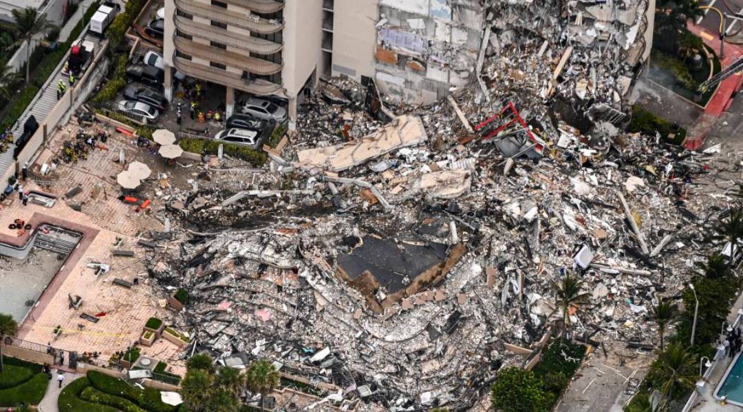 DAÑOS ASOCIADOS A ESTRUCTURAS POR NEGLIGENCIA Y ERRORES