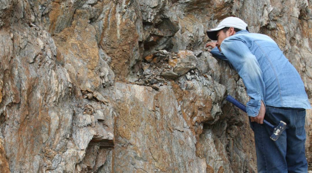 MÉTODOS Y APLICACIONES EN INGENIERÍA GEOLÓGICA