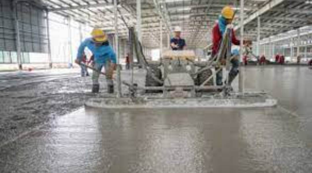 ¿PUEDE AGREGAR AGUA AL CONCRETO EN EL SITIO?