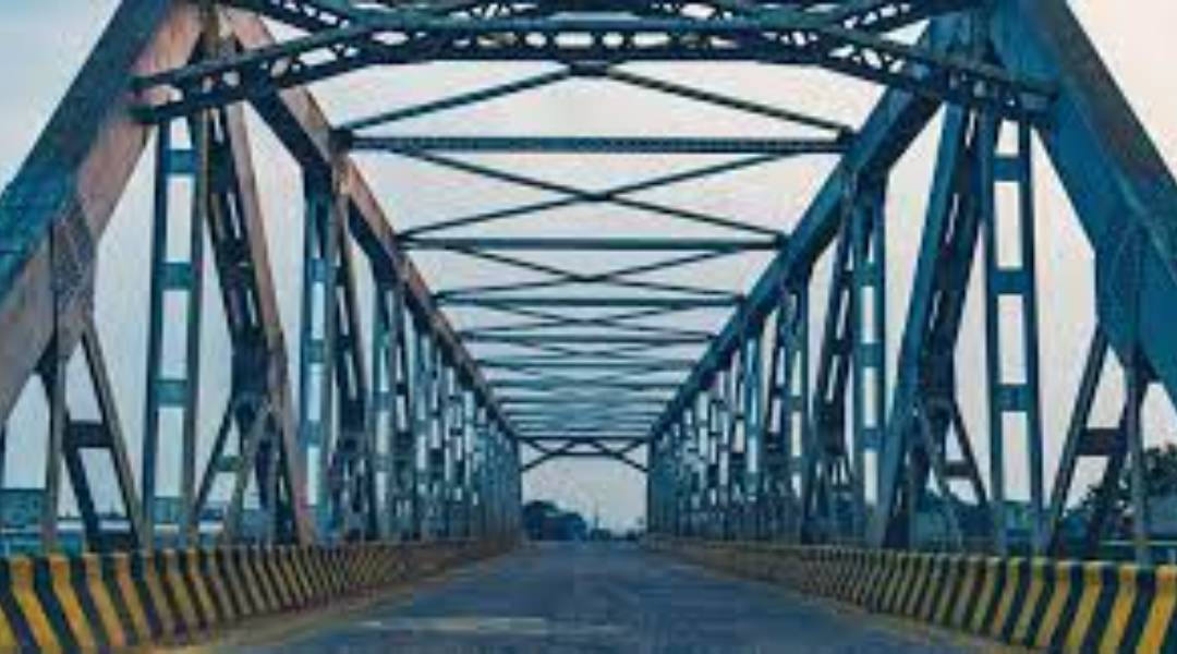 PRUEBA DE CARGA EN PUENTE DE ESTRUCTURA METÁLICA