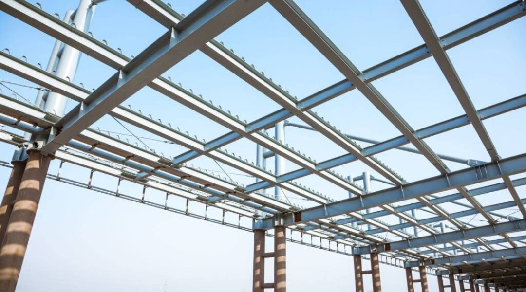 ELEMENTOS ESENCIALES DE LAS ESTRUCTURAS PARA TECHOS METÁLICOS