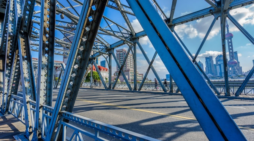 REFORZAMIENTO ESTRUCTURAL CON FRP: TECNOLOGÍA EN ESTRUCTURAS EXISTENTES