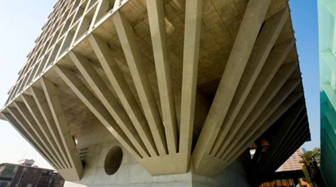 CONCRETO DE ALTA RESISTENCIA: QUÉ ES, BENEFICIOS Y APLICACIONES